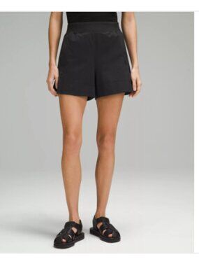 Lululemon Stretch Woven Relaxed-Fit High-Rise Short 4" Black Size M